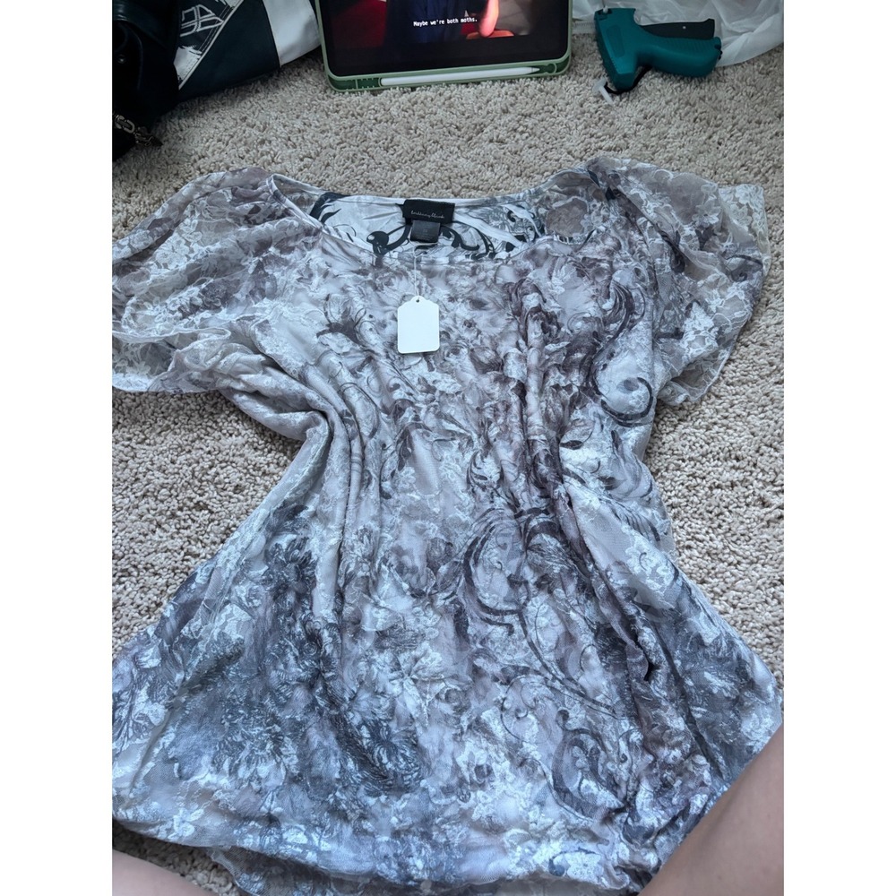 Sheer Mesh Lace Top Floral Damask Burnout Grey White Flutter Sleeve Plus 2X